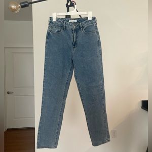 NWOT PACSUN Light wash Mom Jean Size 26